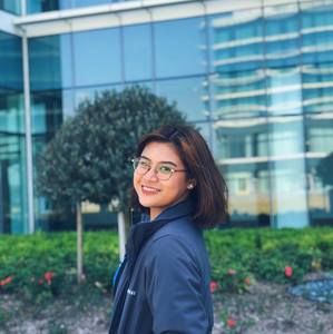 Meet your Posher, Roxanne